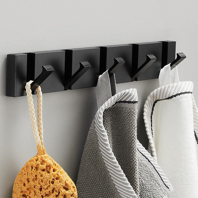 Thomas Filigree Retractable Towel Rack